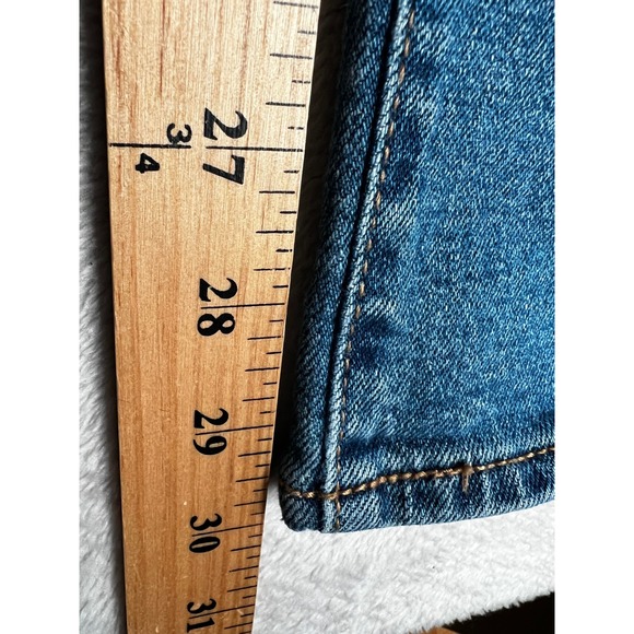 OLD NAVY High Rise OG Straight Flower Applique Jeans Womens 16 Tall Blue Denim - Picture 9 of 10